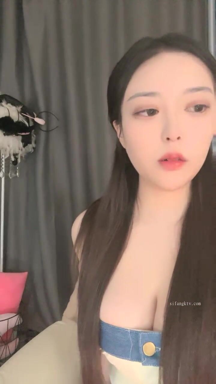 好美~好风骚 【美子子子】丰乳肥臀美鲍~骚气冲天~假屌抽插淫穴自慰喷水！浪叫呻吟